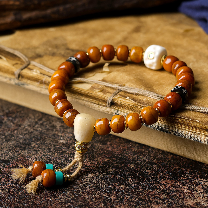 Bracciale in stile etnico con  - Ethnic Fashion Way recensione e prezzo