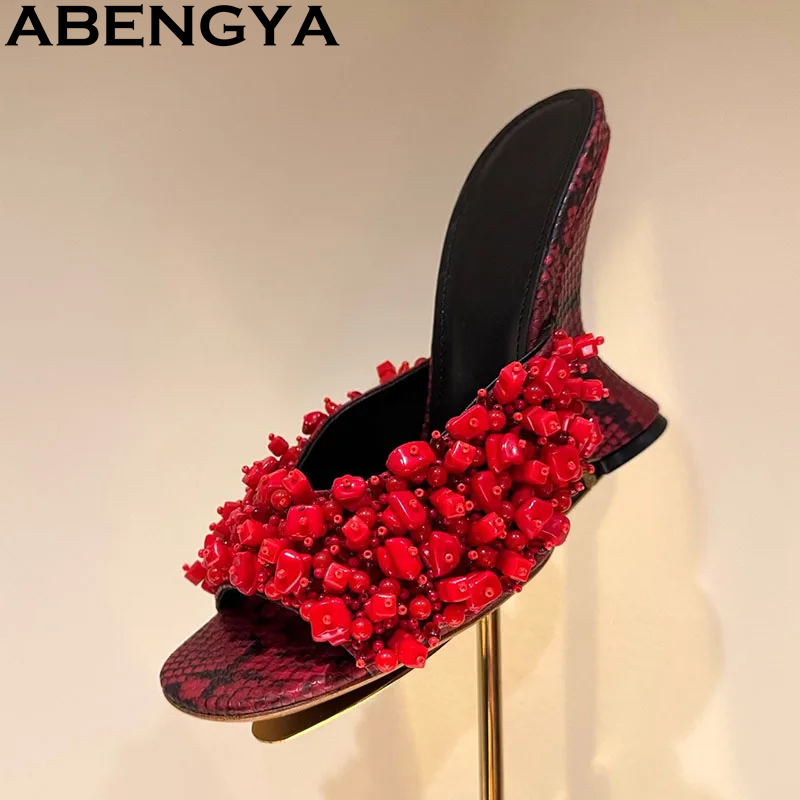 Pantofole con zeppa con string - Ethnic Fashion Week recensione e prezzo