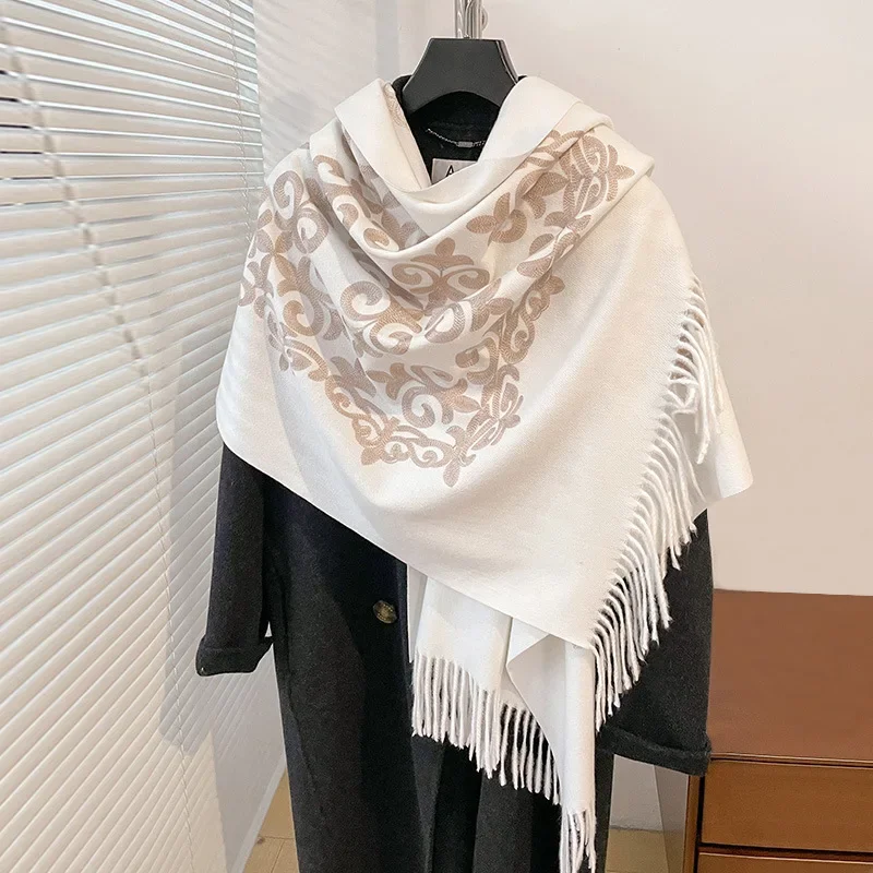 2025 Autunno/Inverno Nuovo Art - Go Ethnic Fashion recensione e prezzo